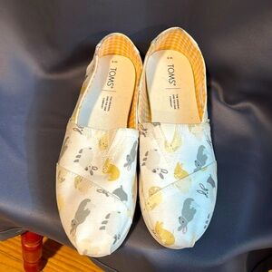 Tom’s Size 8M Women’s garden animal print slip In shoes New without tags or box